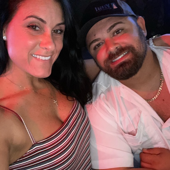 Krissy ❤️ - Picture 9 of 10